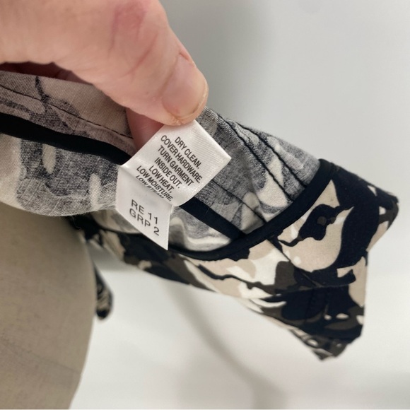 St. John Printed Zip Up Lightweight Jacket 6 - Picture 10 of 11